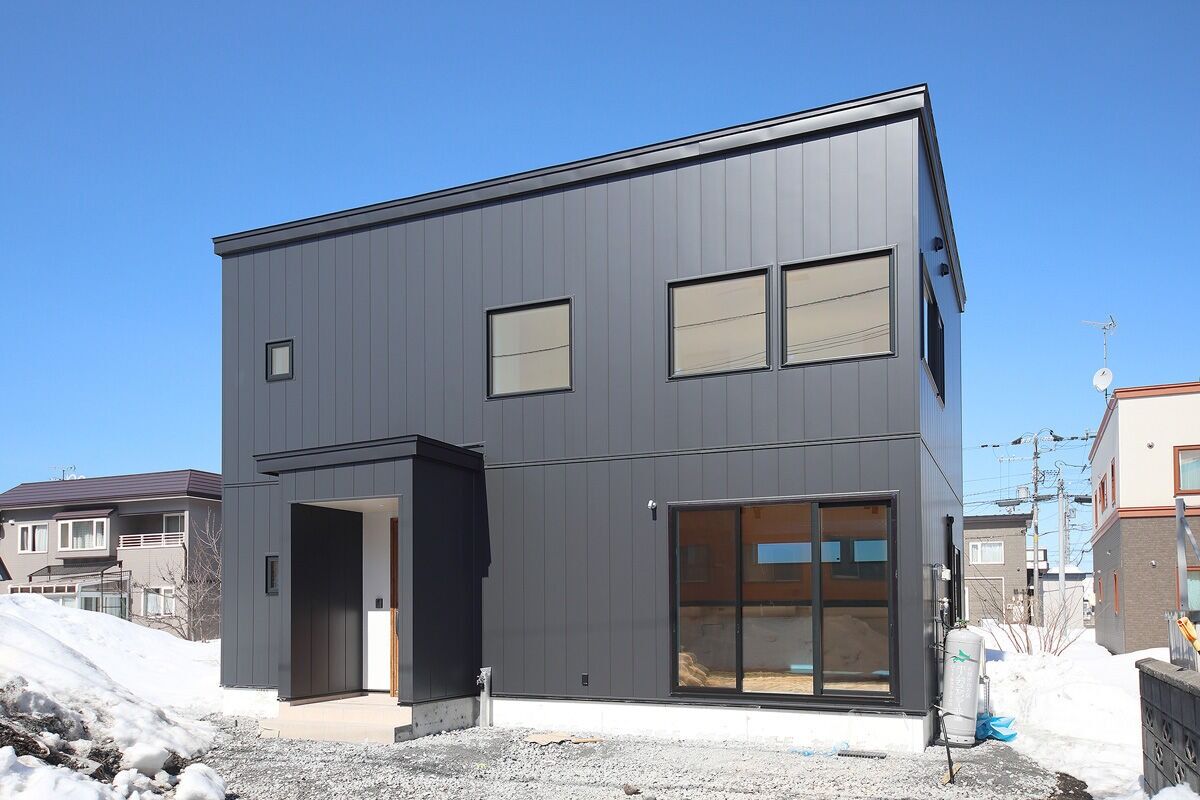 江別市で建てる暖かい木造住宅！寒冷地設計の費用相場と工務店選び